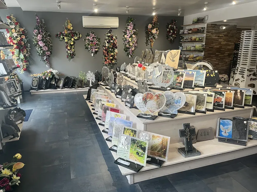 Articles funéraires à Tence